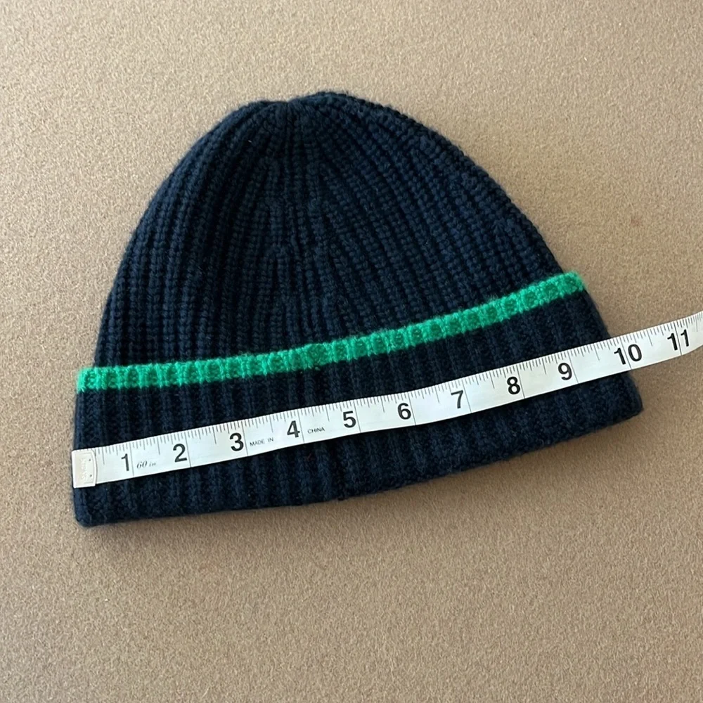 VINCE NWT Merino Wool Blend Beanie -Navy/ green - OS